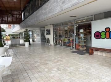 Local comercial · 41m² · 1 Estacionamiento · Local Comercial Venta