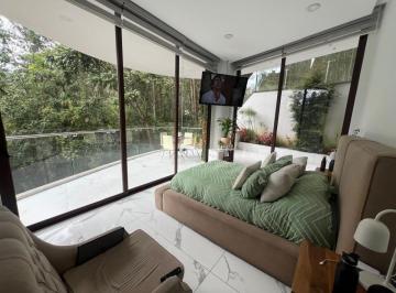 Departamento de 3 habitaciones, · Departamento en Venta con Terraza y Patio - Jardines del Batan