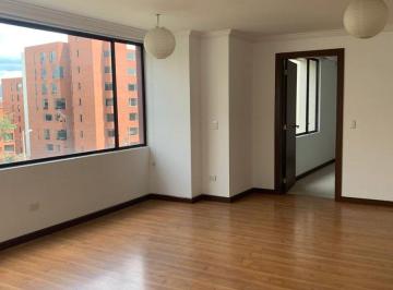 Suite de 1 habitación, Quito · En Renta Suite Semiamoblada con Linea Blanca