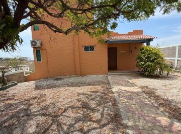 Casa de 3 habitaciones, Punta Blanca · Villa en Venta en Punta Blanca – Entrada 5.5