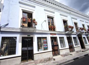 Departamento de 3 habitaciones, Quito · Casa en Venta Urbanización Jardines de Carcelén