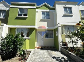 Casa de 3 habitaciones, Quito · Casa en Venta – Calderón, Bonanza