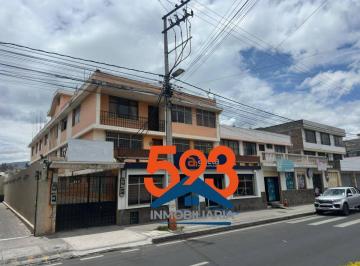 Departamento de 4 habitaciones, Latacunga · Departamento de Arriendo en Latacunga