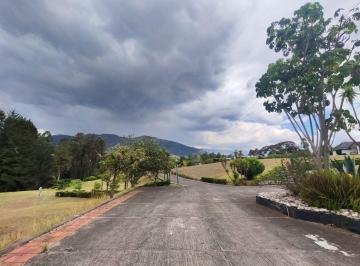 Terreno / Lote · 52000m² · 4 Habitaciones · 30 Estacionamientos · Terrreno de Venta en El Valle de Los Chillos La Armenia