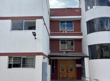 Departamento de 3 habitaciones, Quito · Vendo Departamento Marianitas de Calderon