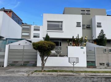 Casa de 3 habitaciones, Quito · Casa en Renta Urbanización Balcón del Norte - Carcelén