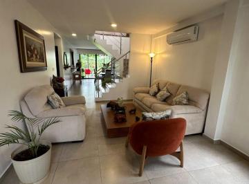 Casa de 5 habitaciones, Guayaquil · Alquiler Casa de 5 Dorm. en Isla Celeste