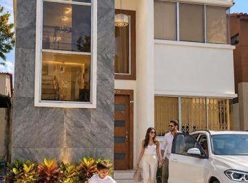 Casa · 140m² · 2 Habitaciones · 1 Estacionamiento · Casa en León Febres Cordero Ribadeneyra