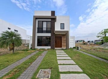 Casa de 3 habitaciones, Guayaquil · Casa en Alquiler Amoblada Isla Celeste, Babor