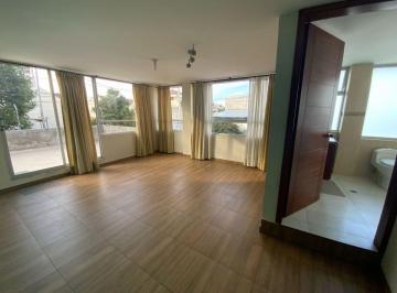 Departamento de 3 habitaciones, Quito · En Alquiler Departamento - Sector Cumbayá Santa Inés