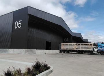 Bodega-Galpón , Quito · Bodega Industrial y Logística 5000 m² en Renta – Pifo / Chaupimolino