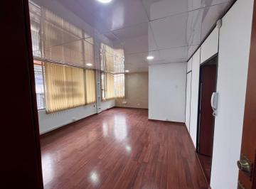 Oficina comercial · 300m² · 10 Habitaciones · 2 Estacionamientos · Renta Oficina 300 m² Quito Tenis