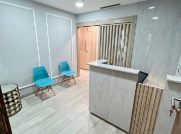 Oficina comercial , Guayaquil · Excelente Oficina Amoblada de 50 m² en Alquiler – Edificio La Vista de San Eduardo, Los Ceibos