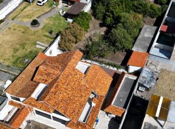 Casa en Venta de 6 habitaciones Conocoto · Casa en Venta Independiente con Amplio Terreno