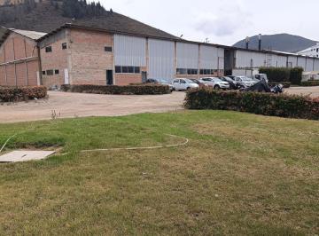 Bodega-Galpón , · Oprtunidad de Venta Propiedad Industrial Galpon/oficinas/terreno Via Calacali