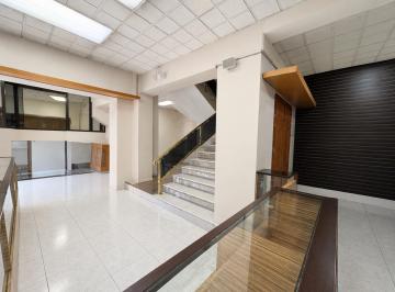 Edificio-Hotel-Fabrica · 864m² · 5 Habitaciones · Edificio Comercial en La Mariscal