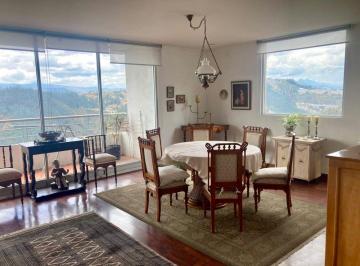 Departamento de 3 habitaciones, Quito · Vive con Vista Al Valle en Una de Las Mejores Zonas de La Ciudad