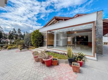 Casa de 4 habitaciones, Cuenca · Casa con Piscina y 952 m² de Terreno en Cuenca