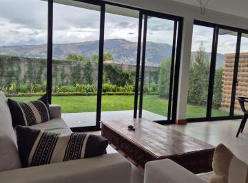 Casa · 186m² · 3 Habitaciones · 2 Estacionamientos · En Venta Casas Modernas en Tumbaco| 3 Hab con Baño Propio| Sector La Viña Alta - Tumbaco
