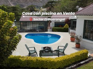 Casa · 3300m² · 2 Habitaciones · 5 Estacionamientos · Exclusiva Casa en Venta con Piscina y con 3,300 m² de Terreno - Sector Tocachi Urb. El Guarangal