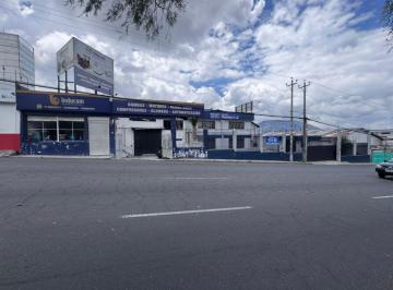 Bodega-Galpón , · Vendo Galpón Comercial Av Galo Plaza Lasso Sector Terminal de Carcelén