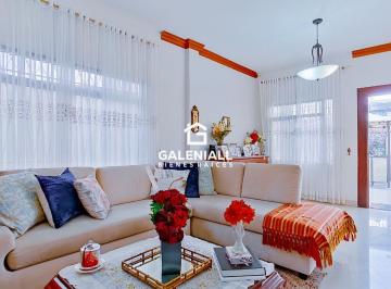 Casa de 3 habitaciones, Machala · Casa en Venta en El Centro de Machala