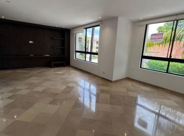Departamento de 3 habitaciones, Guayaquil · Bosques de Castilla Amplio Excelente Estado con Ascensor