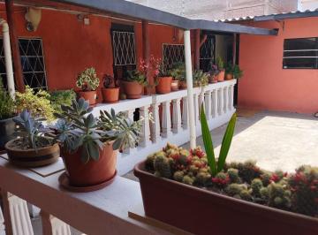 Casa de 2 habitaciones, Quito · Casa de Venta de 60 M&sup2;con 2 Dorm. con Terreno de 250 m²