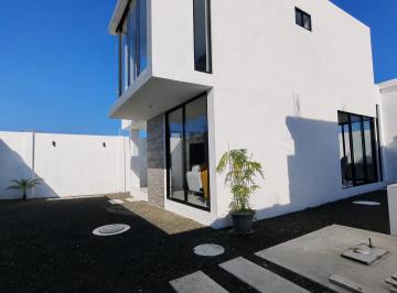 Casa · 154m² · 3 Habitaciones · Casa en Norte de Jaramijo