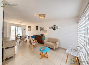 Casa · 125m² · 3 Habitaciones · 2 Estacionamientos · Casa en Puembo