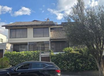 Casa de 4 habitaciones, Quito · Casa de 350 m² Para Oficinas en Alquiler en El Batán
