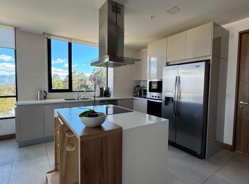 Departamento · 160m² · 3 Habitaciones · 2 Estacionamientos · Departamento - San Juan de Cumbayá