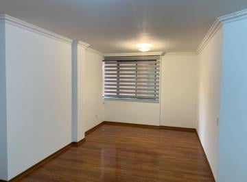 Departamento de 3 habitaciones, Quito · Arriendo Departamento Republica del Salvador 92 m 620 Dólares, Mm