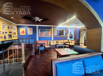 Local comercial · 200m² · 3 Estacionamientos · La Mariscal - Cerca a La Av 12 de Octubre, Restobar de 200 m² en Renta