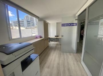 Oficina comercial · 80m² · 1 Estacionamiento · Oficina en La Colón