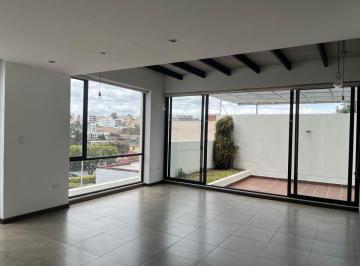 Departamento de 3 habitaciones, Quito · Vendo Departamento de 3 Dorm. con Jardin, Terraza y Ascensor