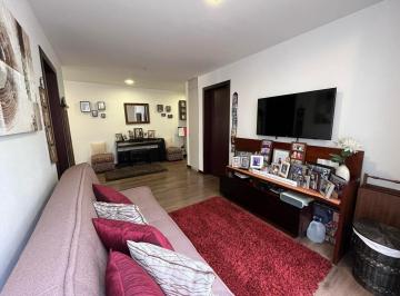 Departamento · 183m² · 3 Habitaciones · 4 Estacionamientos · Departamento en Venta en Ponceano – 3 Dorm. con Baño, 4 Parqueaderos, 2 Bodegas y 3 Patios