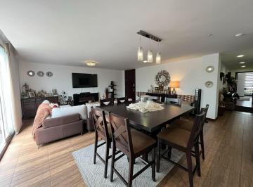 Departamento · 183m² · 3 Habitaciones · 4 Estacionamientos · Departamento en Venta en Ponceano – 3 Dorm. con Baño, 4 Parqueaderos, 2 Bodegas y 3 Patios