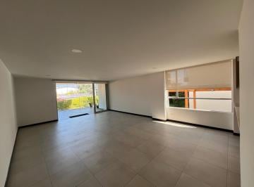 Departamento · 180m² · 3 Habitaciones · 2 Estacionamientos · Departamento - Tumbaco