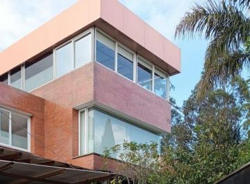 Casa de 3 habitaciones, Quito · Casa de Lujo en Venta