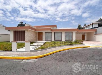 Casa · 700m² · 2 Habitaciones · 2 Estacionamientos · Venta de Casa Independiente de Una Planta en Urbanización San Germán – Conocoto