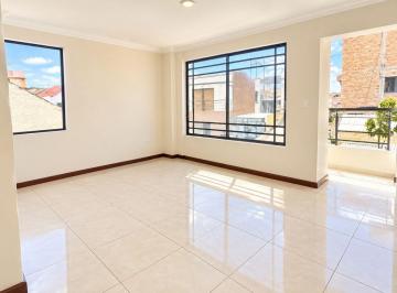 Departamento de 3 habitaciones, Cuenca · Vendo Departamento en $110.000 Sector Quinta Lucrecia