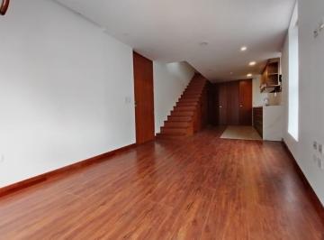 Suite · 70m² · 1 Habitación · 1 Estacionamiento · Sector González Súarez, Moderno Loft en Renta 70 m con Patio y Balcón