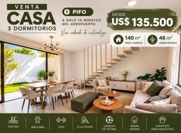 Casa · 132m² · 3 Habitaciones · 2 Estacionamientos · Mgv Venta Casa de Dos Pisos, 3 Dorm. Sector Pifo
