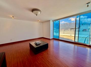 Departamento · 250m² · 3 Habitaciones · 2 Estacionamientos · Mgv Renta Dpto 3 Dorm. Urb. Jardines del Batan
