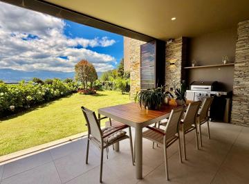 Departamento · 232m² · 3 Habitaciones · 3 Estacionamientos · Venta Dpto Lujo con La Mejor Vista Aquarela Cumbaya