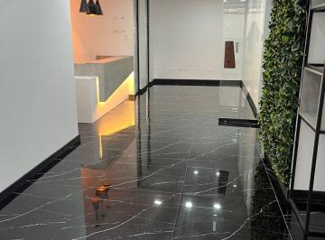 Oficina comercial , Quito · 8 Oficinas Cerradas, 4 Parqueos Sector Alpallana y Diego de Almagro