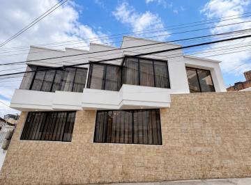Casa de 6 habitaciones, Tulcán · Casa en Venta en Tulcán
