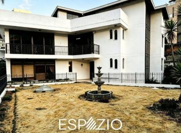 Casa de 4 habitaciones, Quito · Casa en Venta Sector El Batan