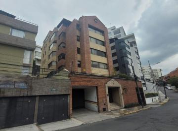 Suite de 1 habitación, Quito · Amplia Suite González Suarez con Terraza Privada